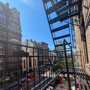 Meet your Posher, Tay